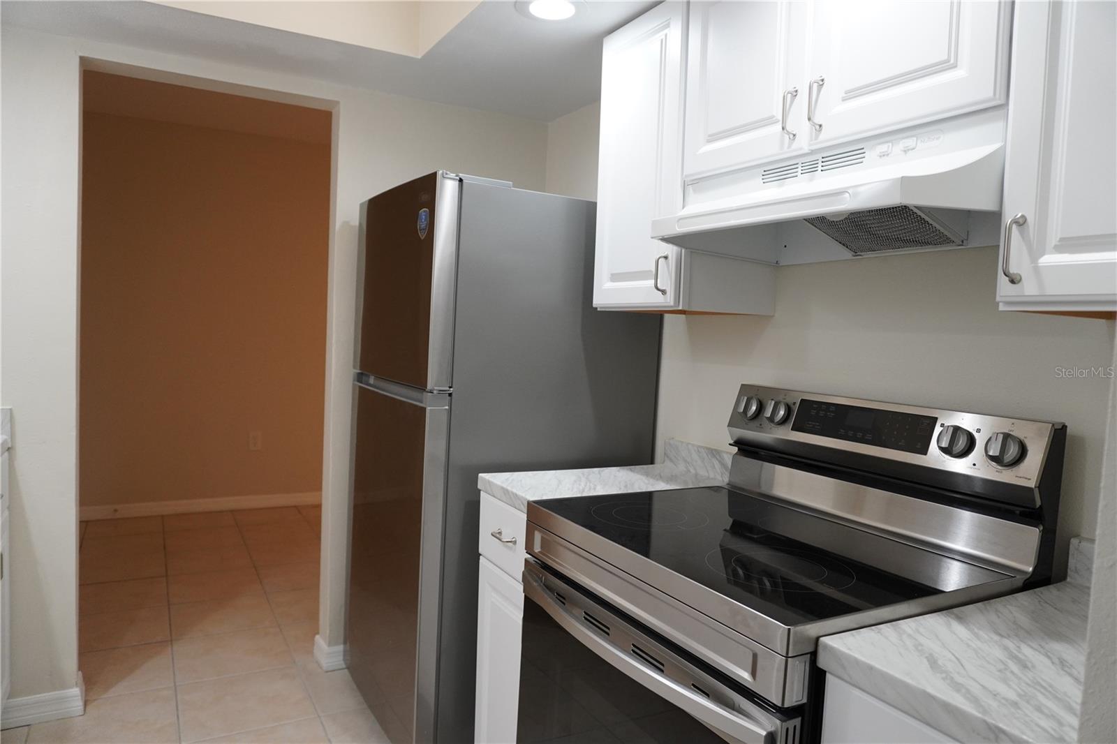 COMMODORE PLACE CONDO - Residential
