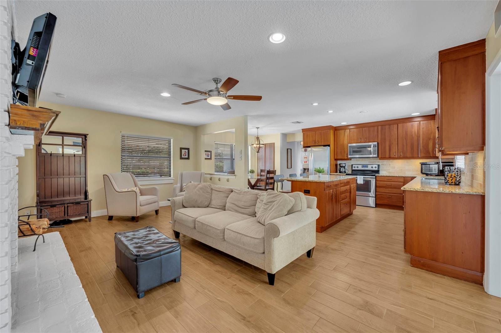 MAITLAND HIGHLANDS DOMMERICH - Residential