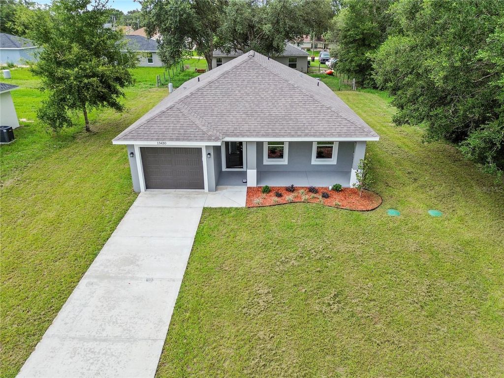 Photo of 13430 SW 105th Place, Dunnellon, FL 34432 (MLS # G5097013)