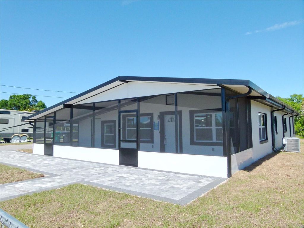 Photo of 2203 SE 8th Avenue, Okeechobee, FL 34974 (MLS # OK225064)