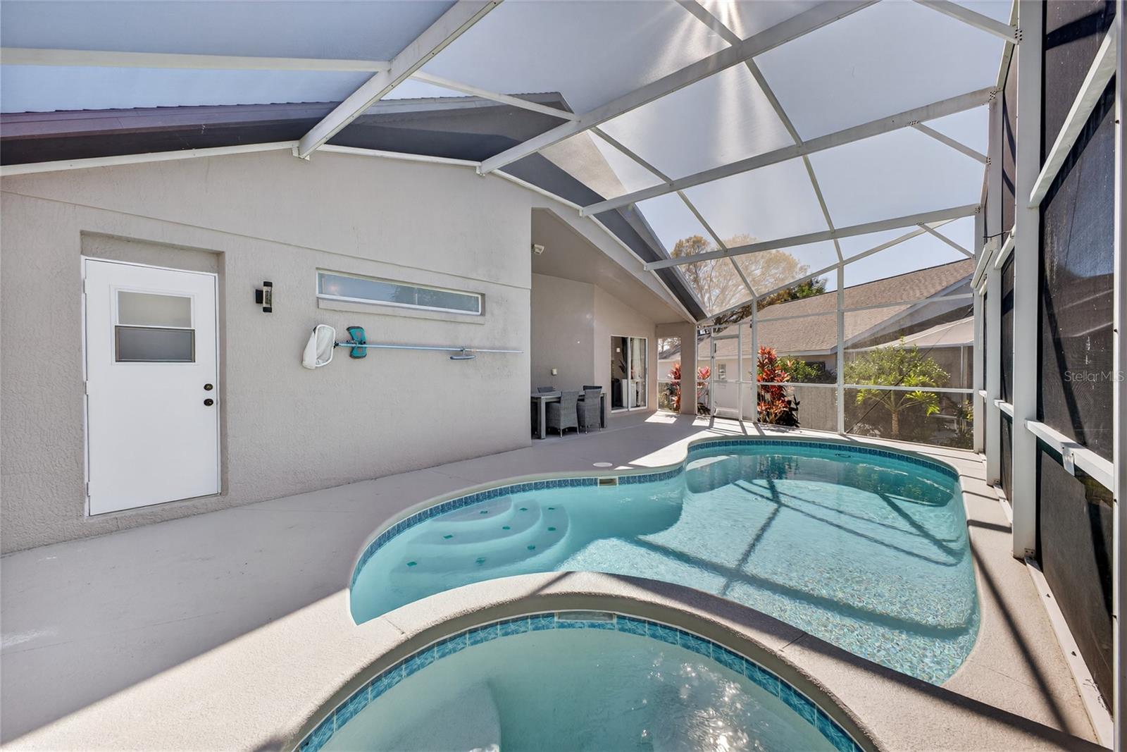 CARIBBEAN COVE - Residential