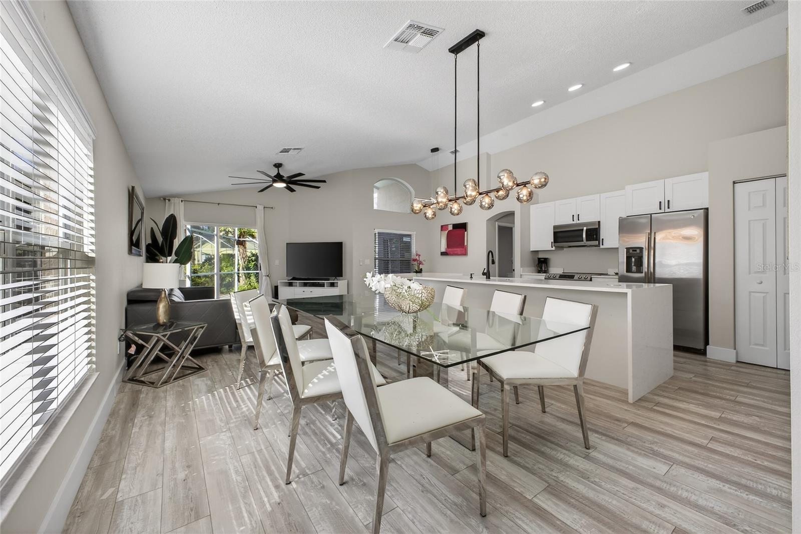 CARIBBEAN COVE - Residential