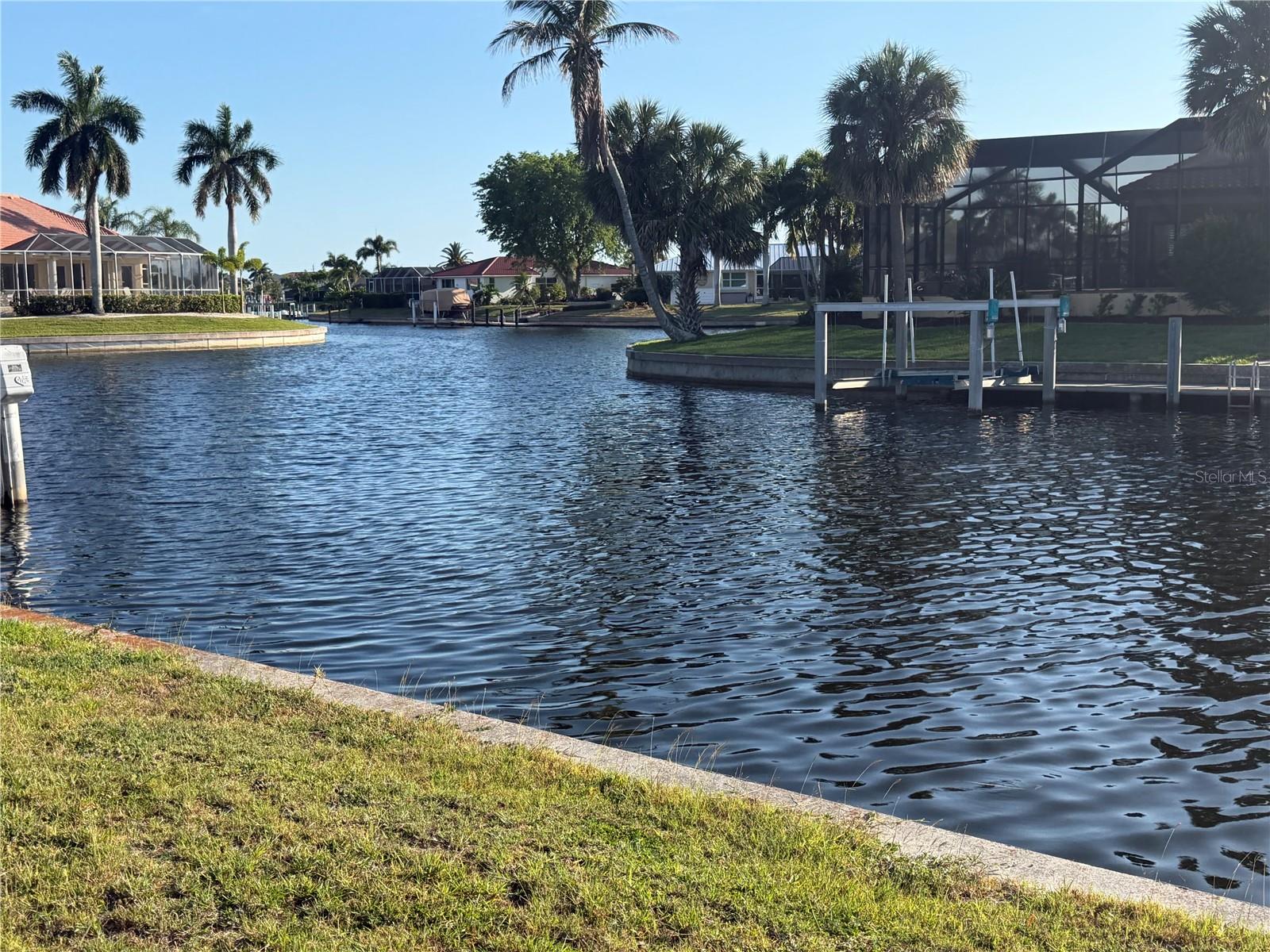 PUNTA GORDA ISLES SEC 07 - Land