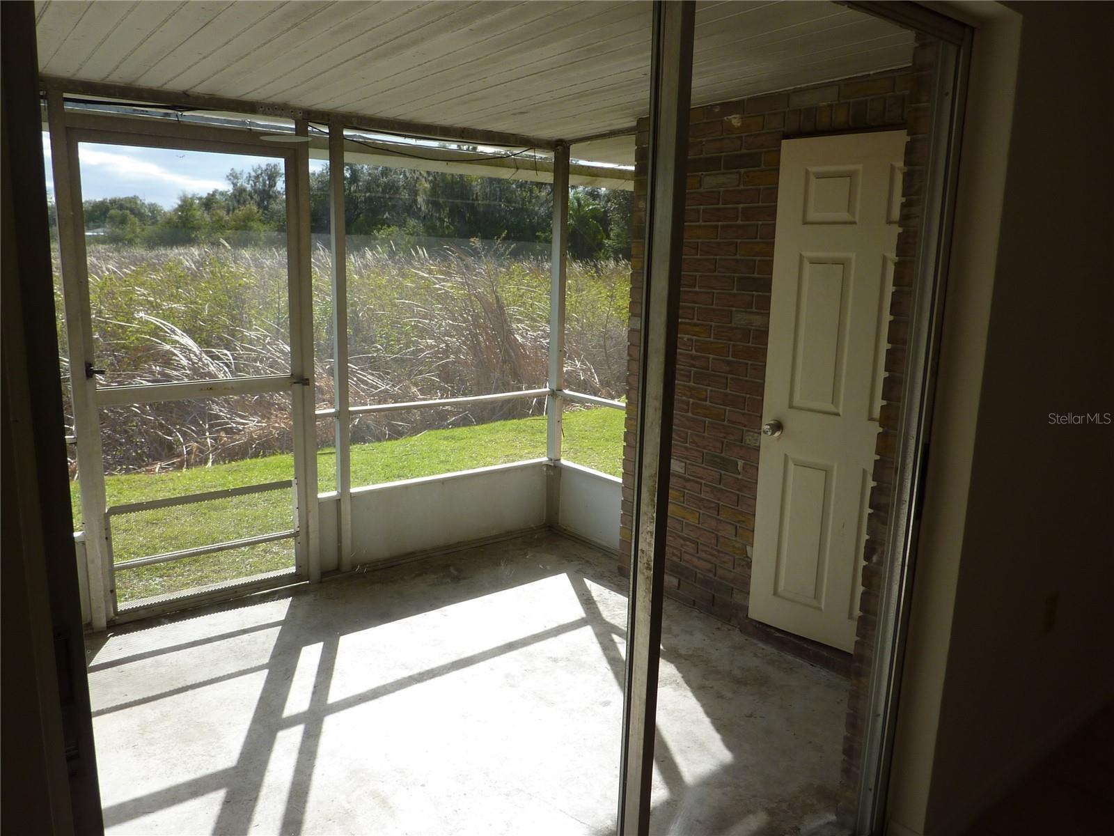 CRYSTAL LAKE ESTATES - Residential Income