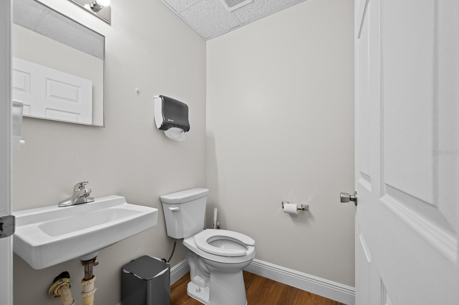 THORNBROOK VILLAGE PH 2 - Commercial Lease