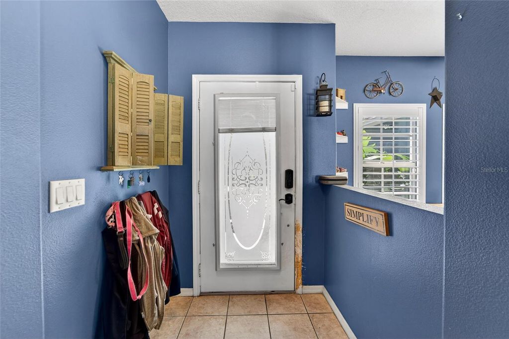 Photo of 605 Cypress Park Avenue, Tarpon Springs, FL 34689 (MLS # TB8488742)