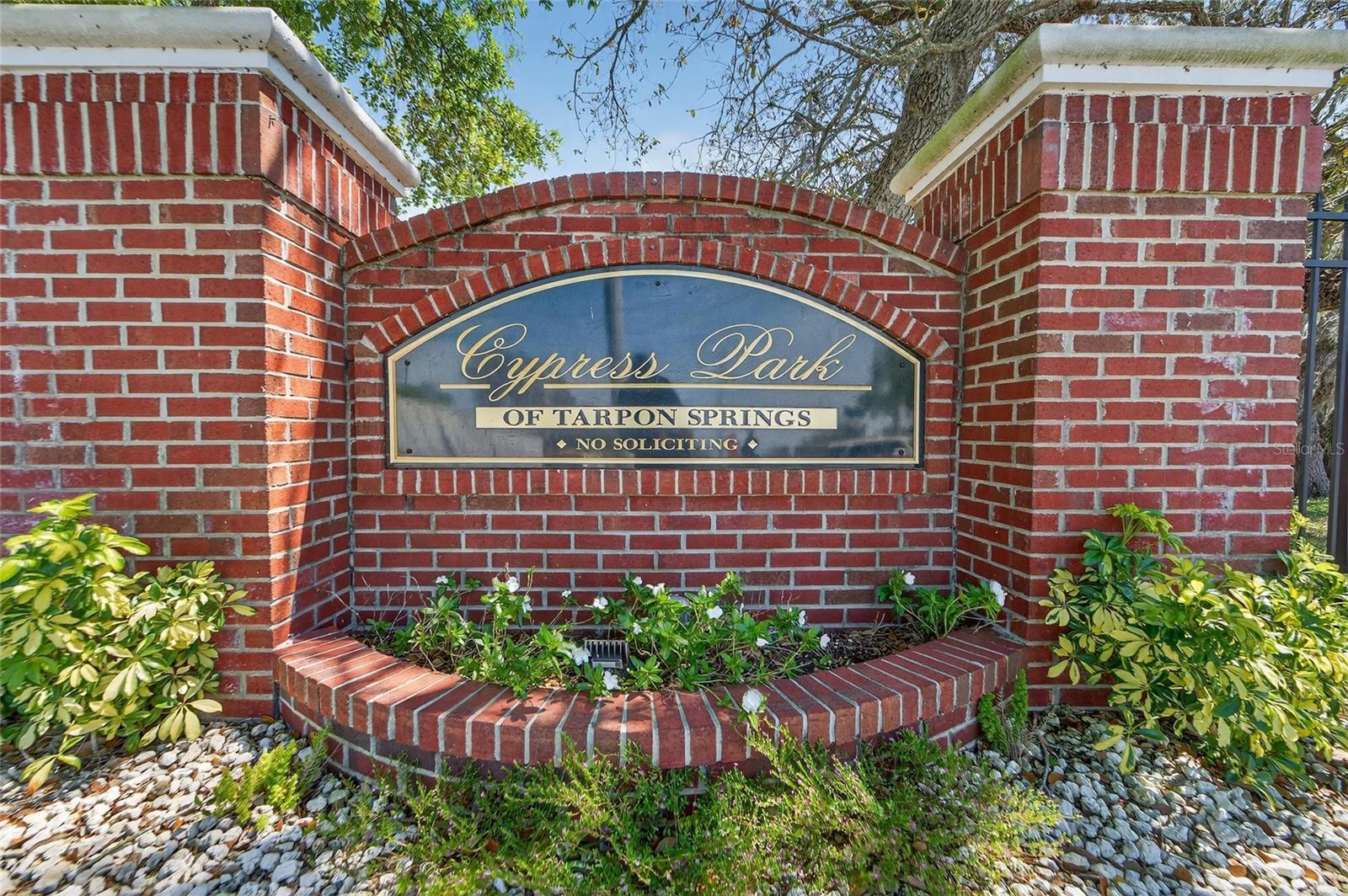 CYPRESS PARK OF TARPON SPGS - Residential