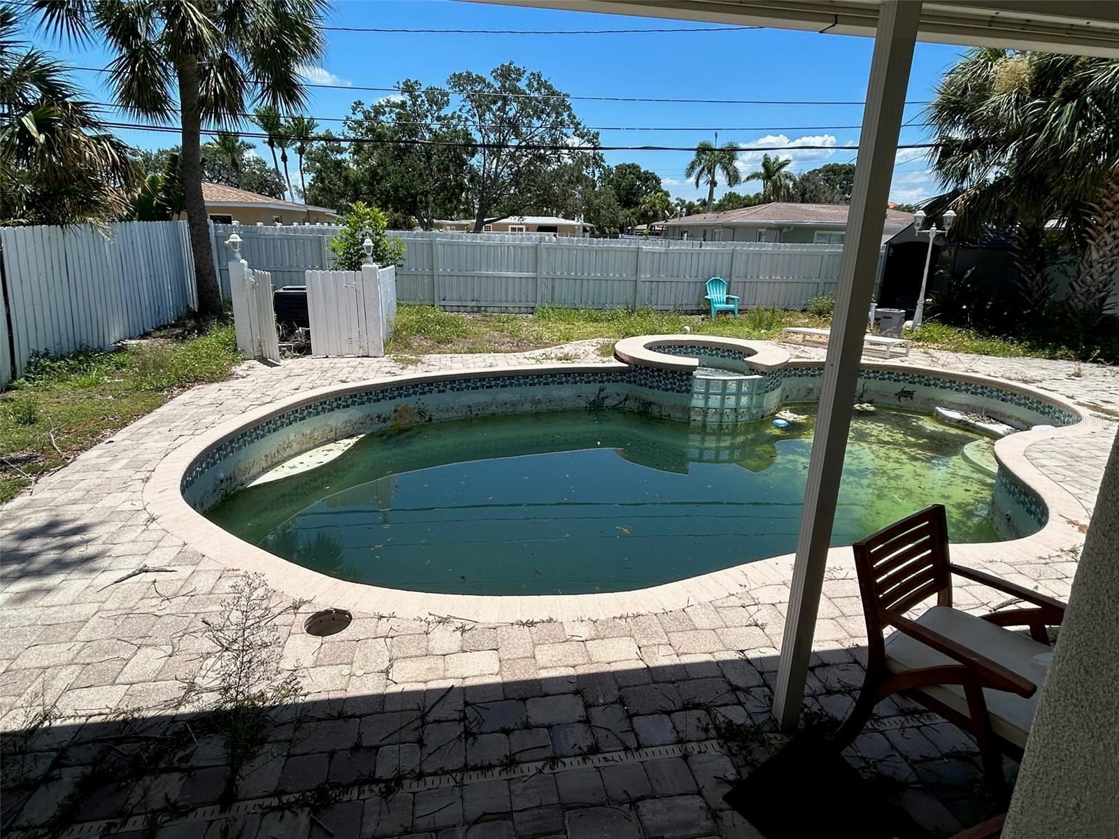 3811 HUNTINGTON STREET NE