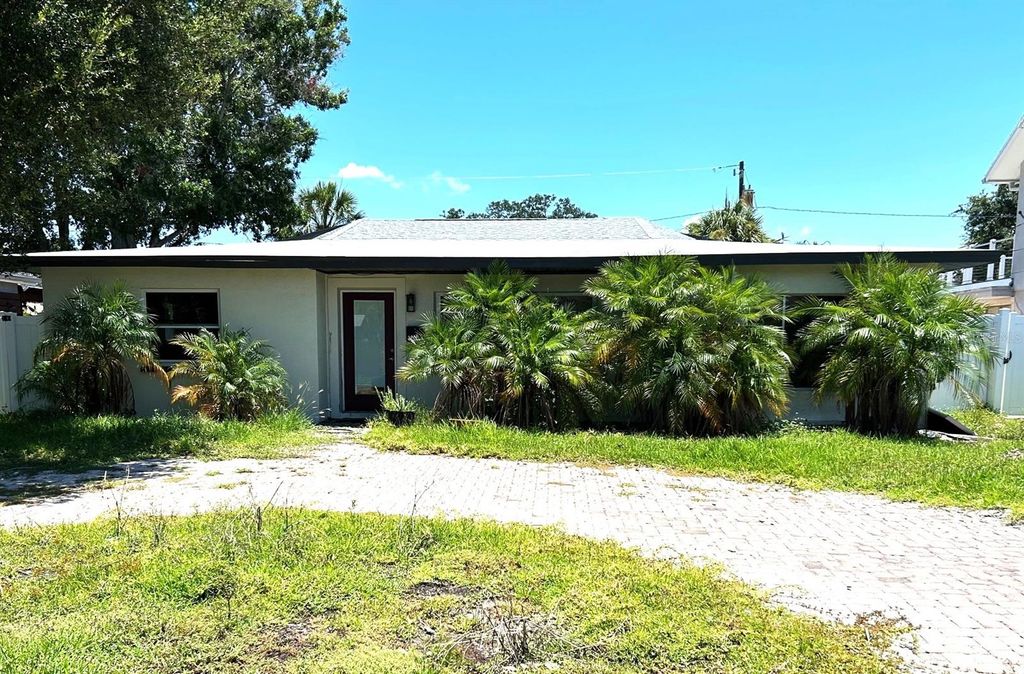 Photo of 3811 Huntington Street NE, St Petersburg, FL 33703 (MLS # TB8400670)