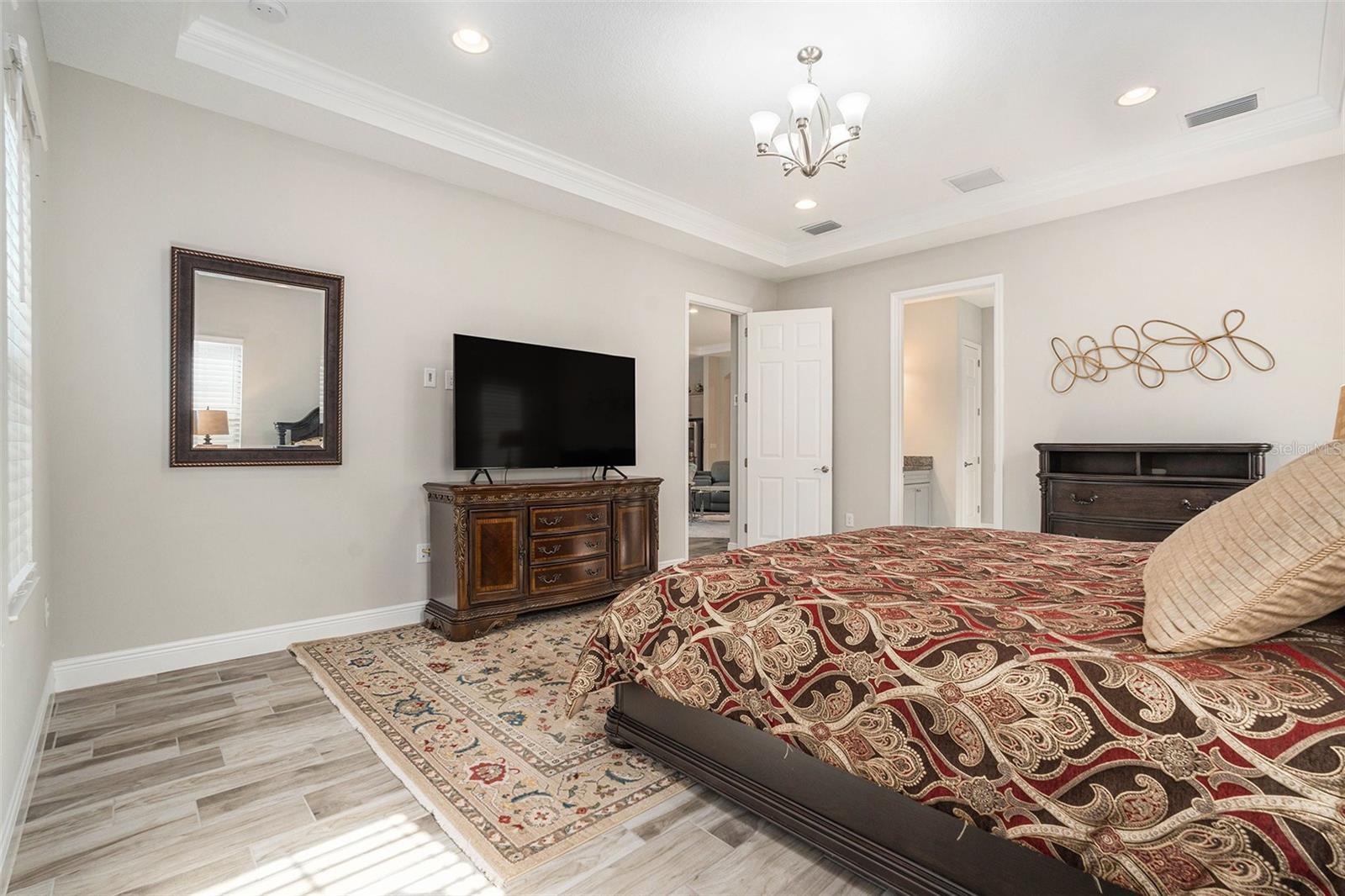 PRISTINE LAKE PRESERVE - Residential