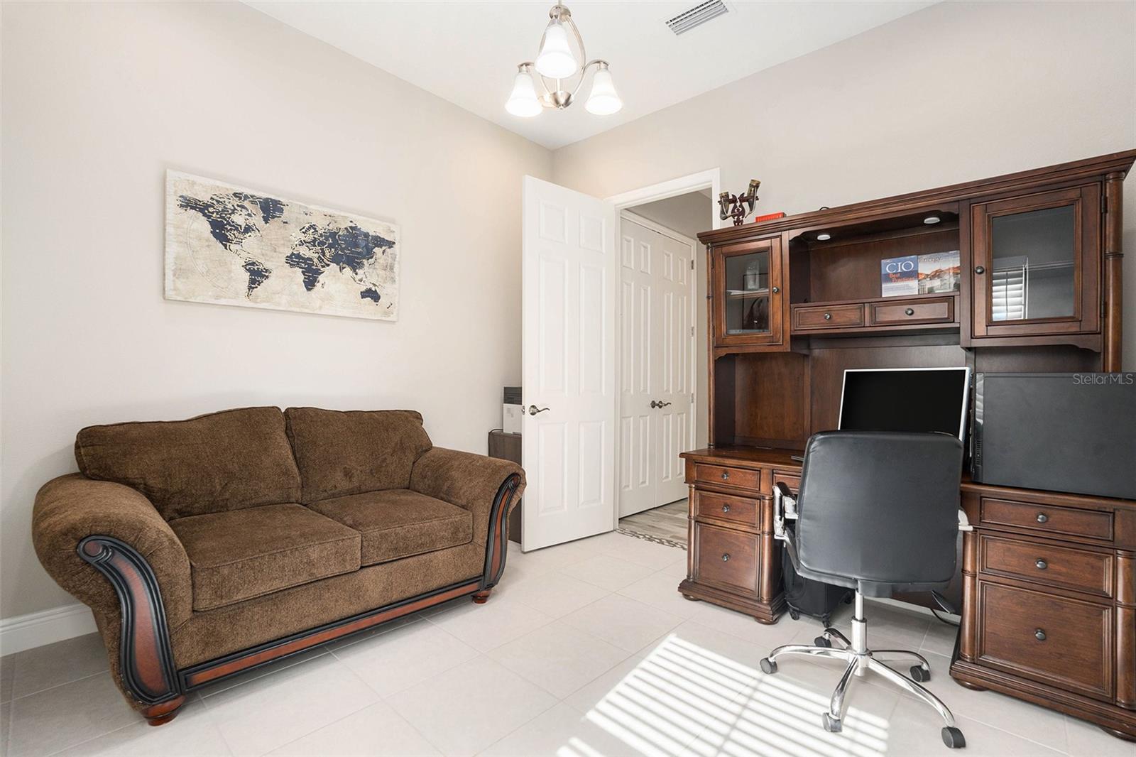 PRISTINE LAKE PRESERVE - Residential