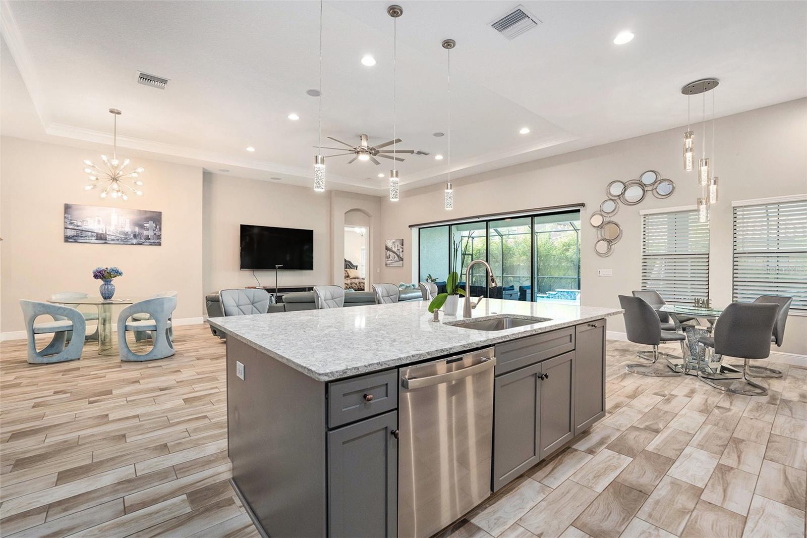 PRISTINE LAKE PRESERVE - Residential