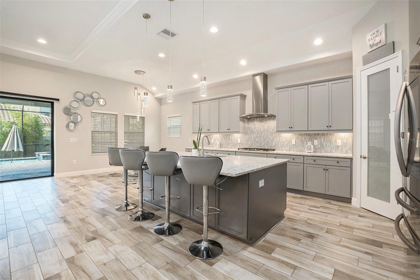 PRISTINE LAKE PRESERVE - Residential