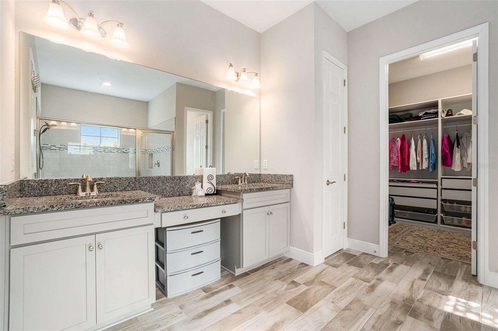 PRISTINE LAKE PRESERVE - Residential