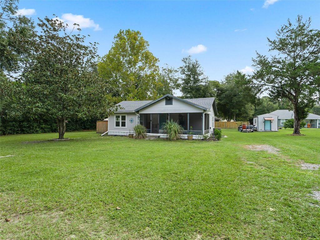 Photo of 741 SW 4th Street, Williston, FL 32696 (MLS # OM710710)