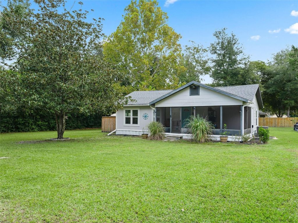 Photo of 741 SW 4th Street, Williston, FL 32696 (MLS # OM710710)