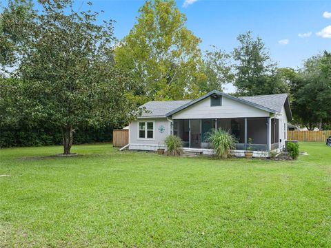 Photo of 741 SW 4th Street, Williston, FL 32696 (MLS # OM710710)