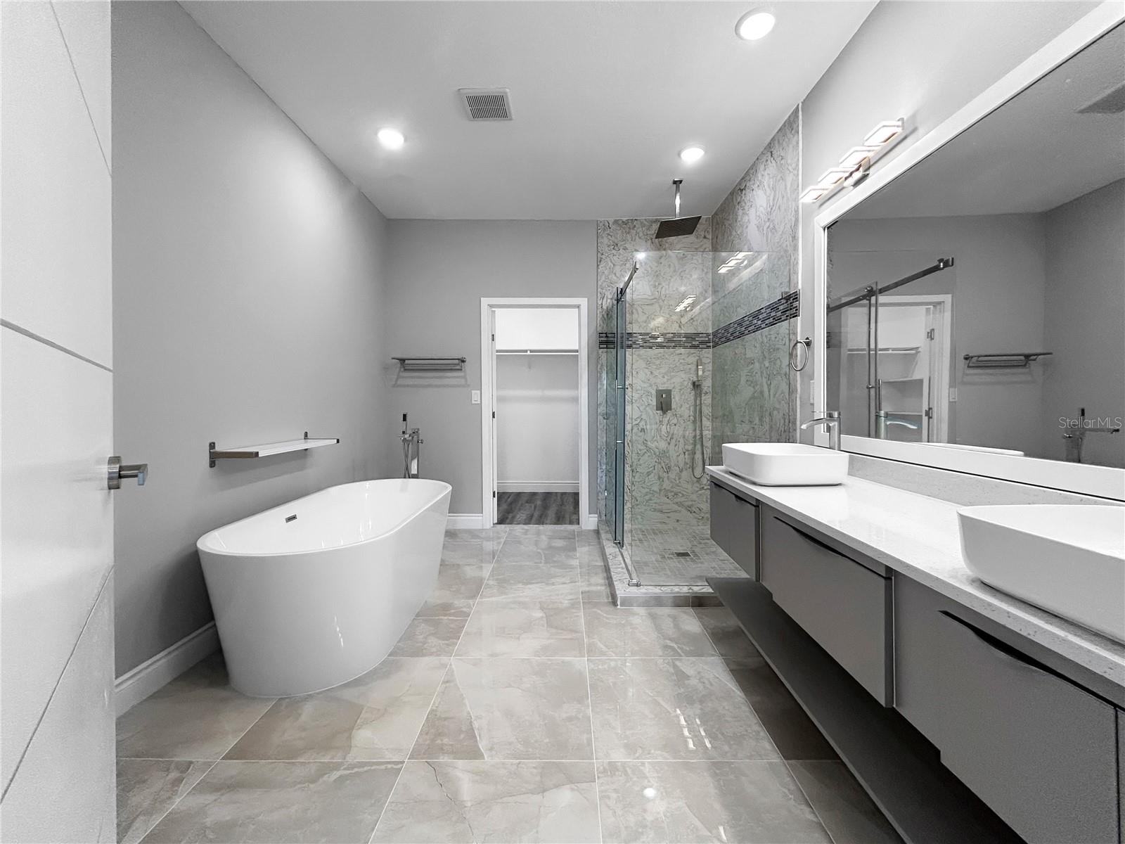 PROVIDENCE GOLF COMMUNITY FAIRWAY VILLAS - Residential