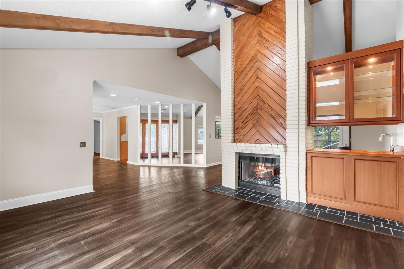 ENISWOOD UNIT II A - Residential