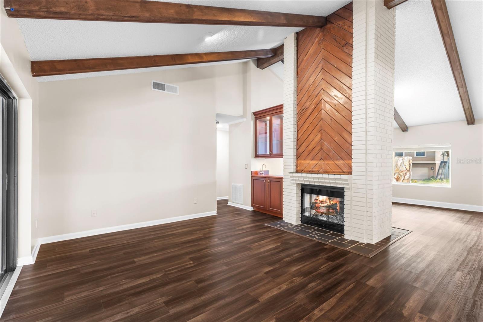 ENISWOOD UNIT II A - Residential