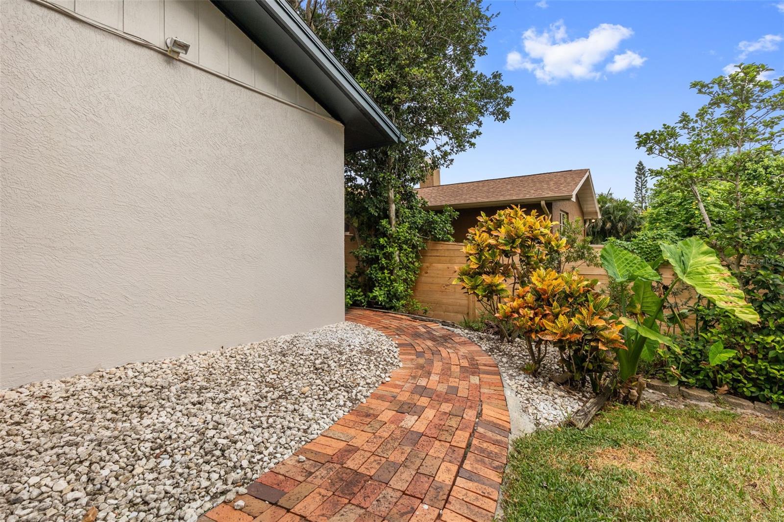 ENISWOOD UNIT II A - Residential