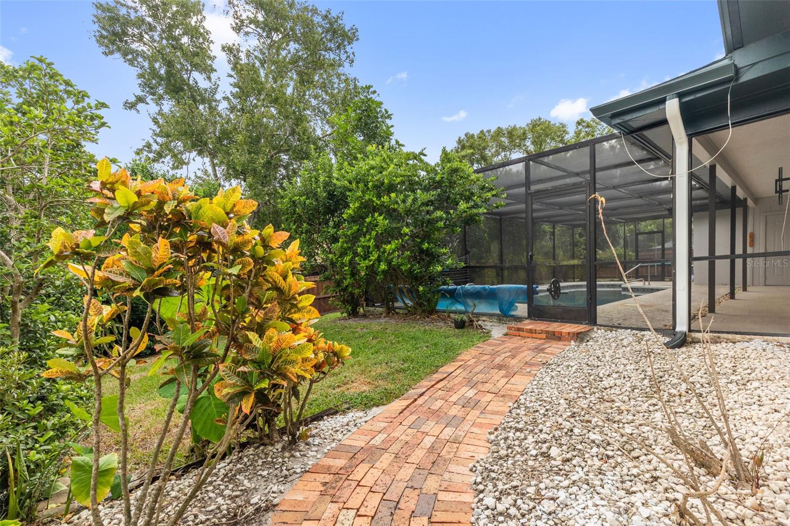 ENISWOOD UNIT II A - Residential