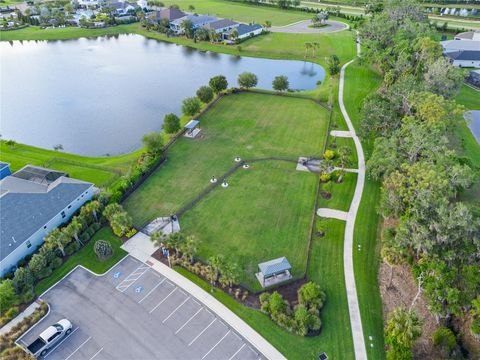 A home in PARRISH