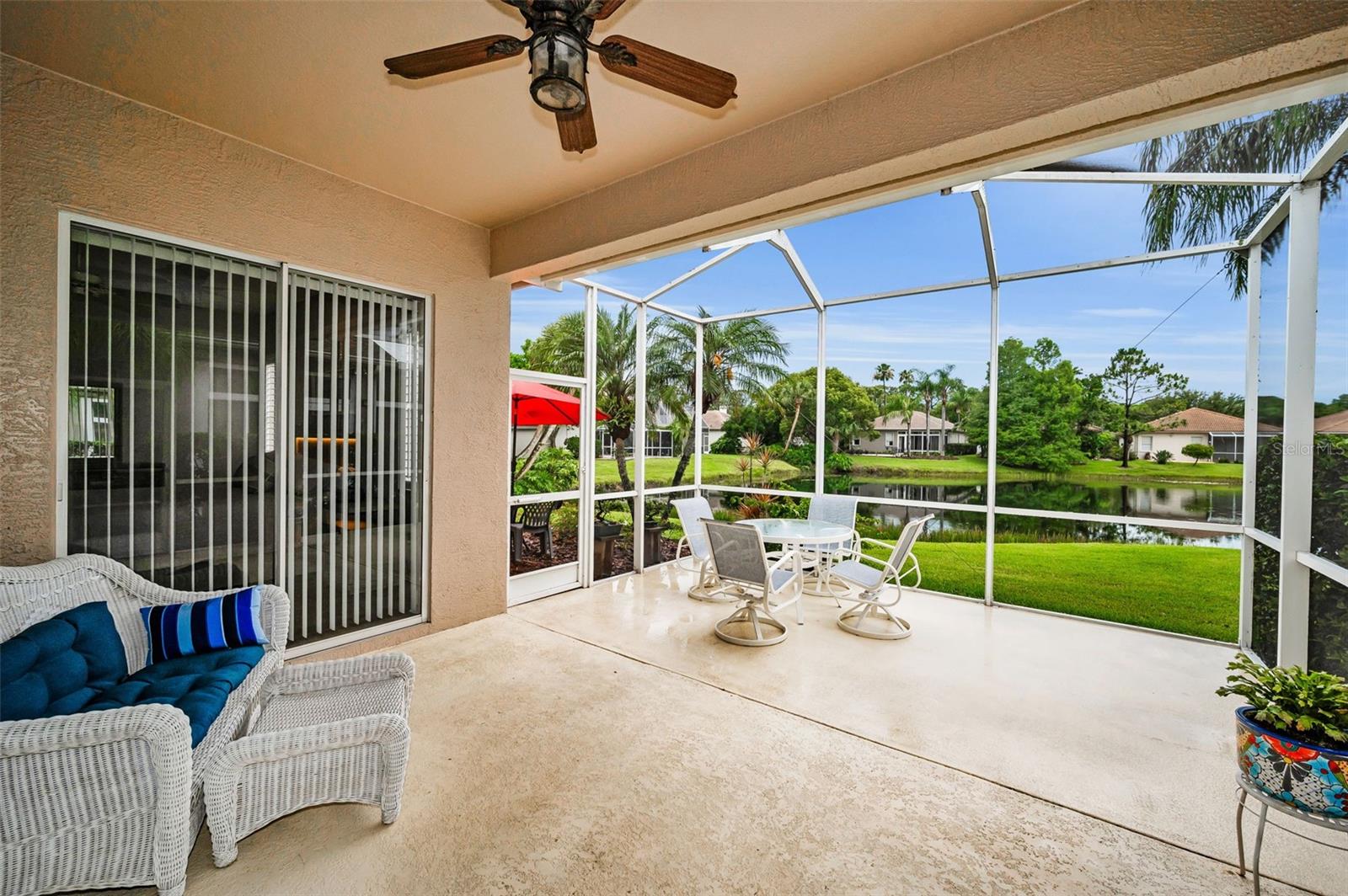 1528 RIVERDALE DRIVE
