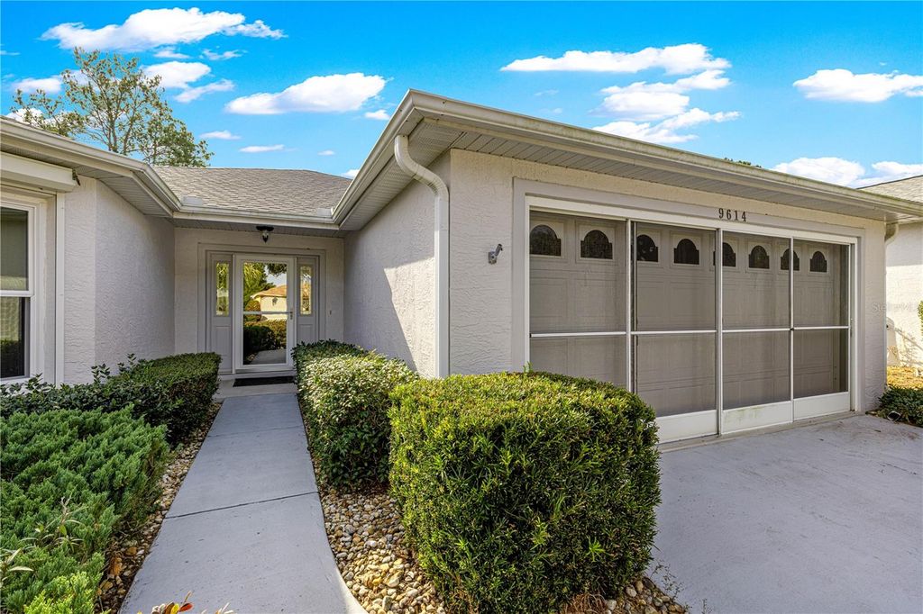 Photo of 9614 SW 93rd Loop, Ocala, FL 34481 (MLS # OM715957)