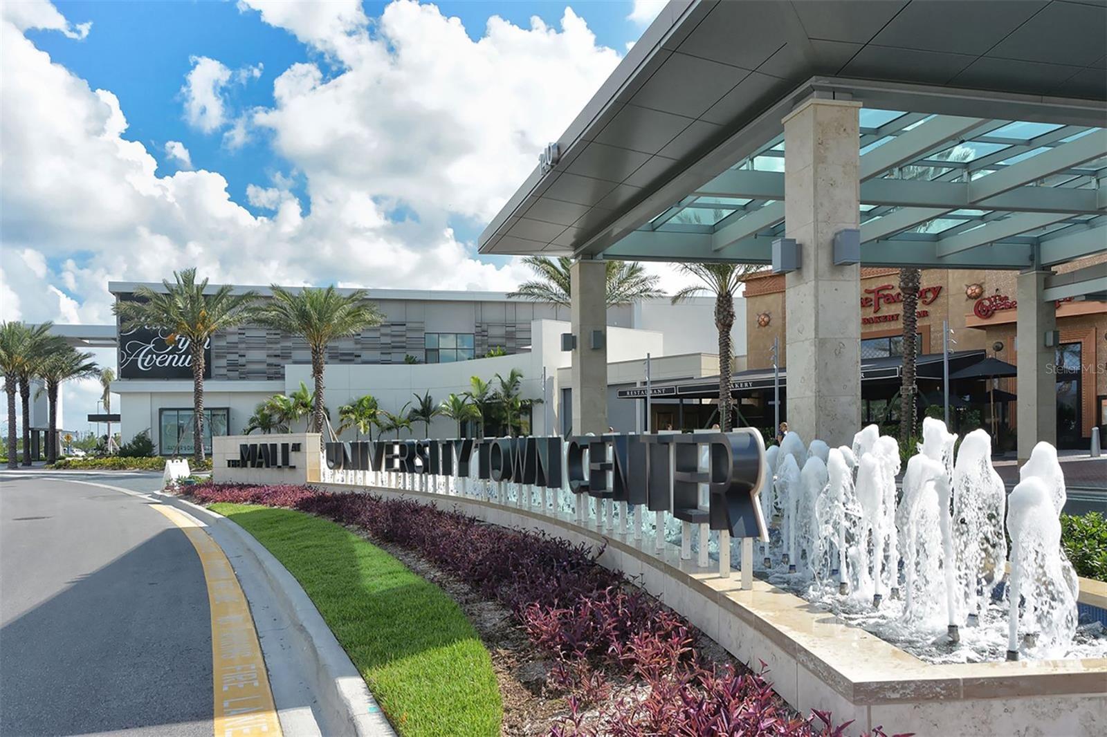 LAS PALMAS OF SARASOTA - Residential