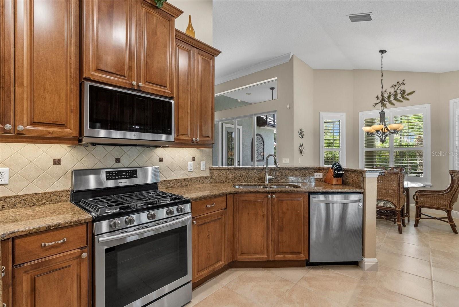 LAKEWOOD RANCH COUNTRY CLUB VILLAGE - Residential