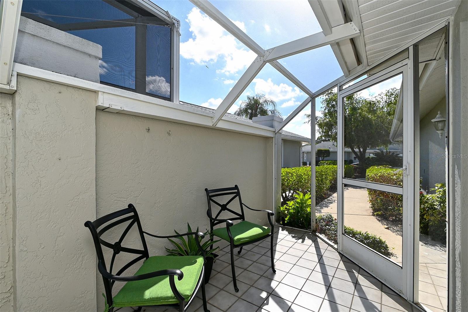 CLUB VILLAS II AT PALM-AIRE - Residential