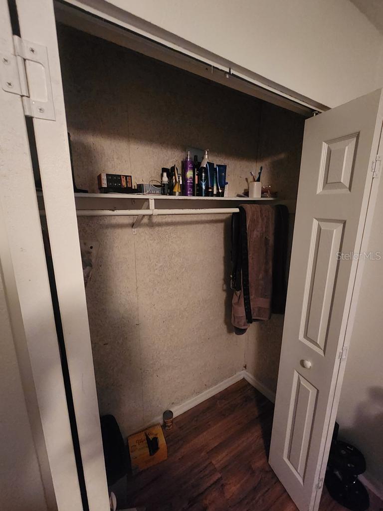 FAIRWAY OAKS - Residential