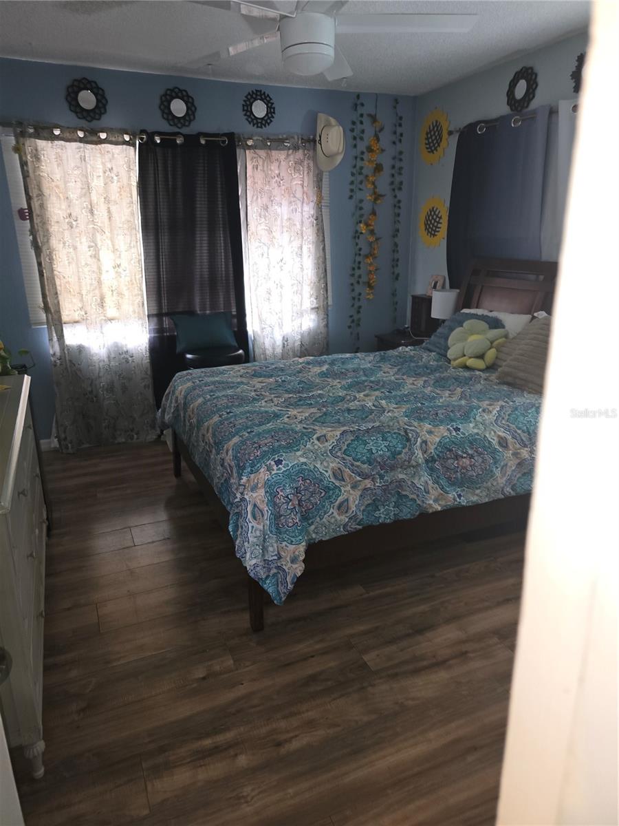 FAIRWAY OAKS - Residential