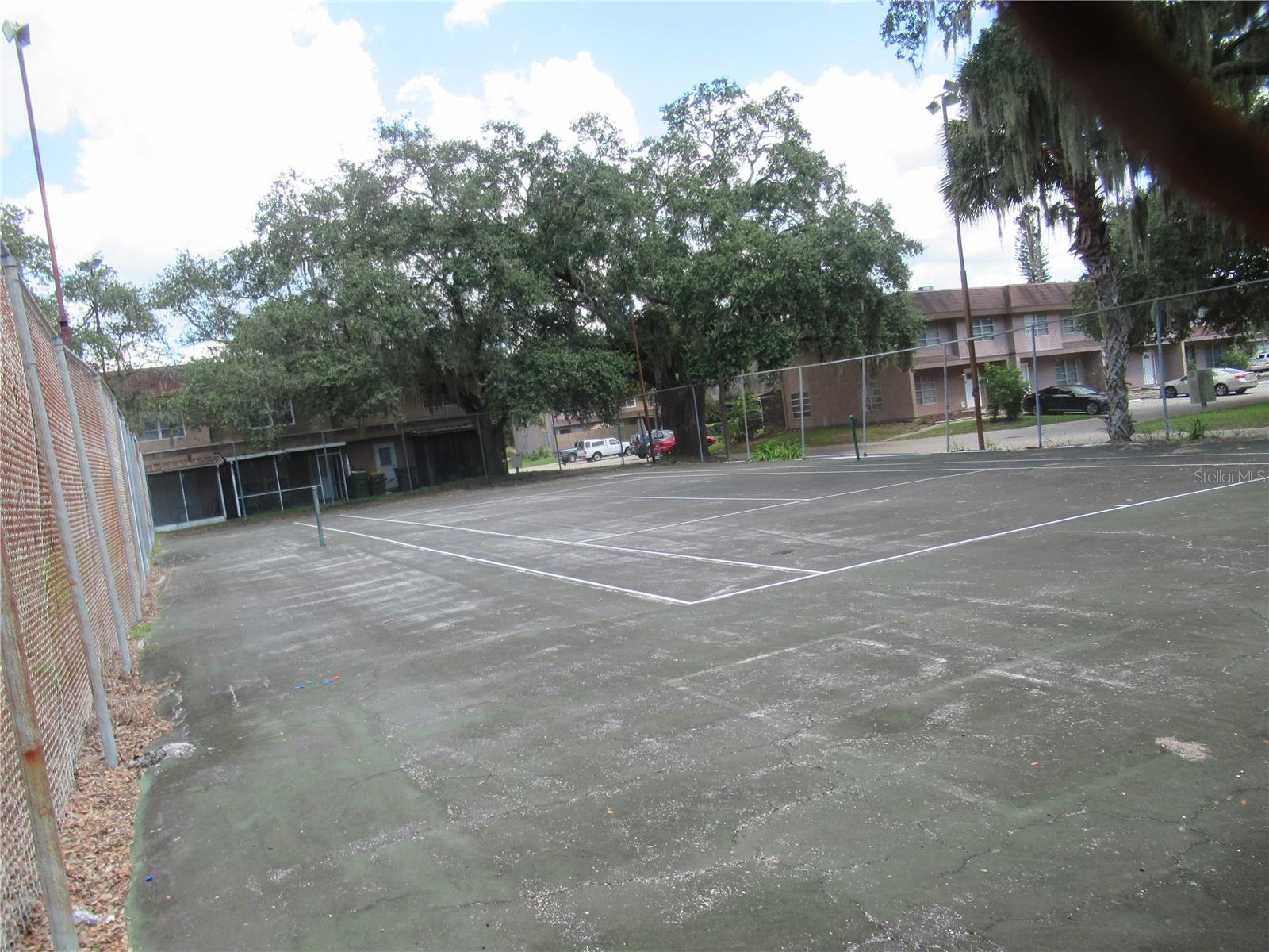 FAIRWAY OAKS - Residential