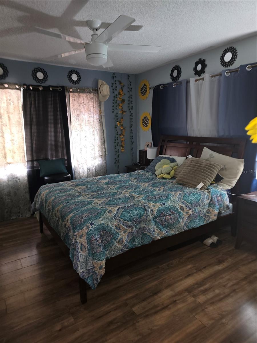 FAIRWAY OAKS - Residential