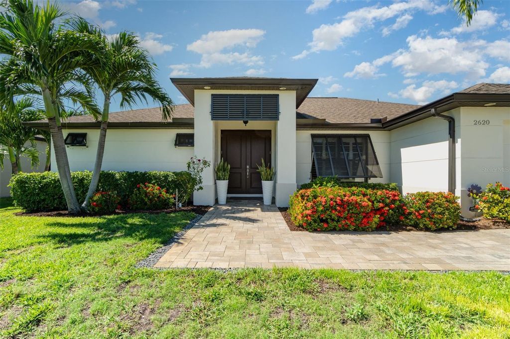 Photo of 2620 SW 29th Avenue, Cape Coral, FL 33914 (MLS # C7516354)