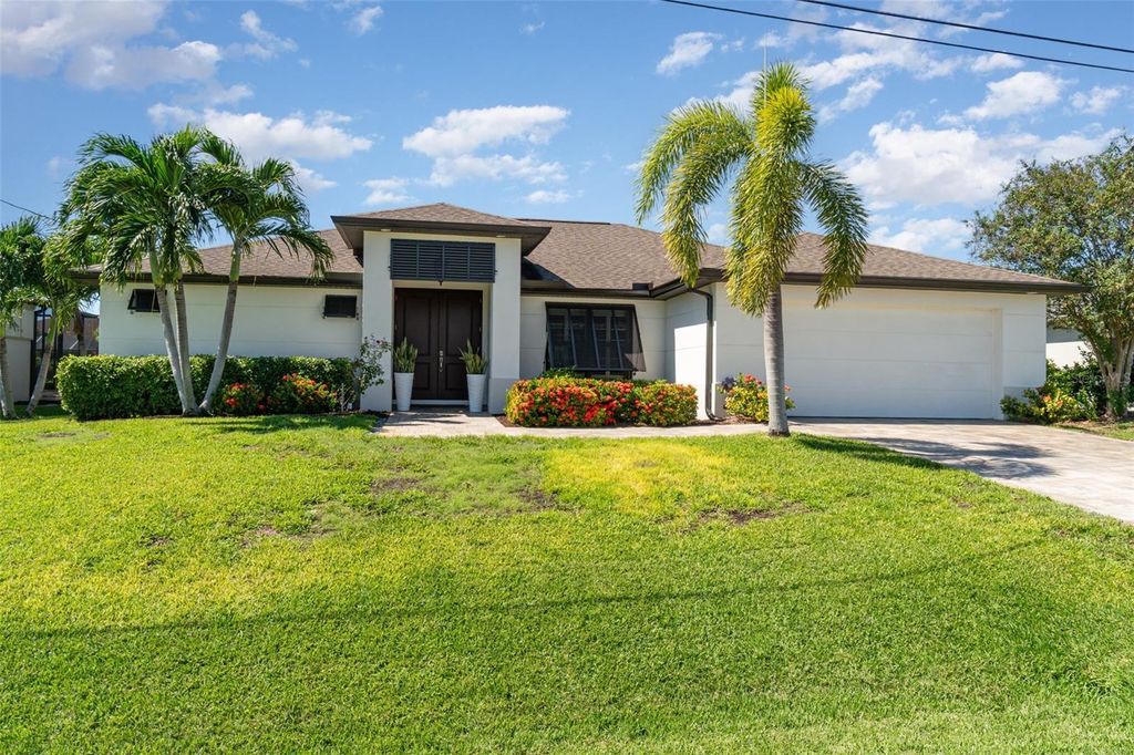 Photo of 2620 SW 29th Avenue, Cape Coral, FL 33914 (MLS # C7516354)