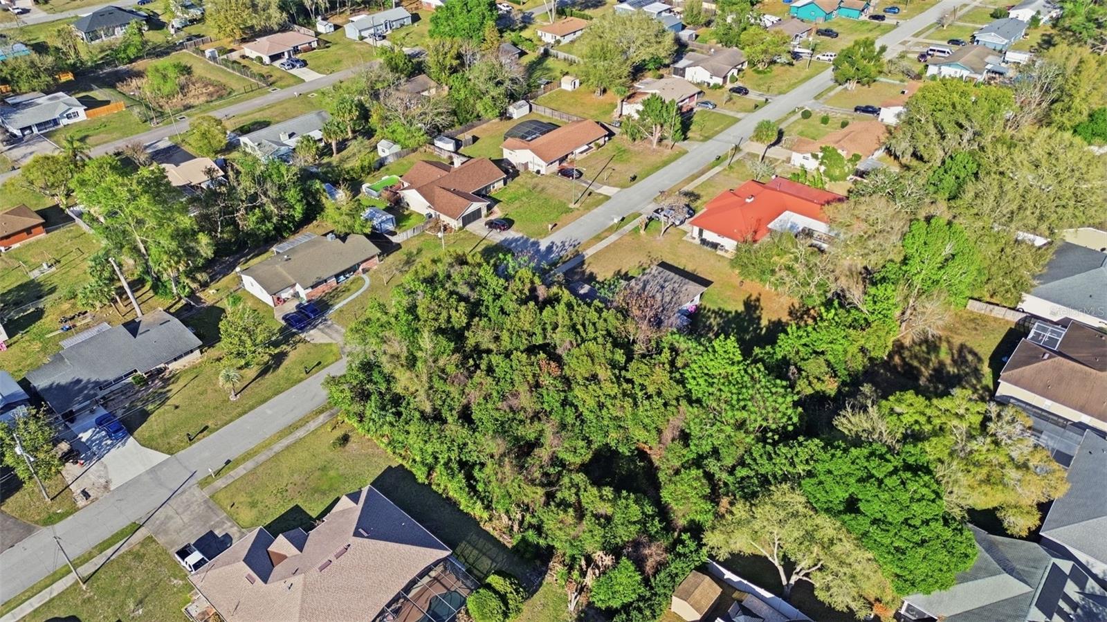 DEBARY DEV BUILDERS - Land