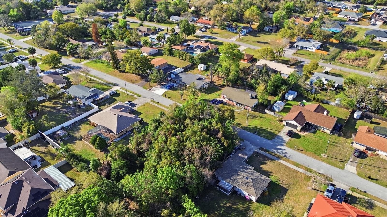 DEBARY DEV BUILDERS - Land