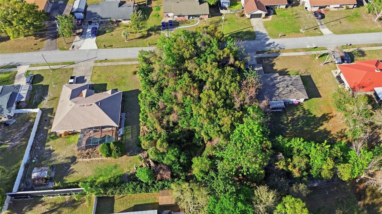 DEBARY DEV BUILDERS - Land