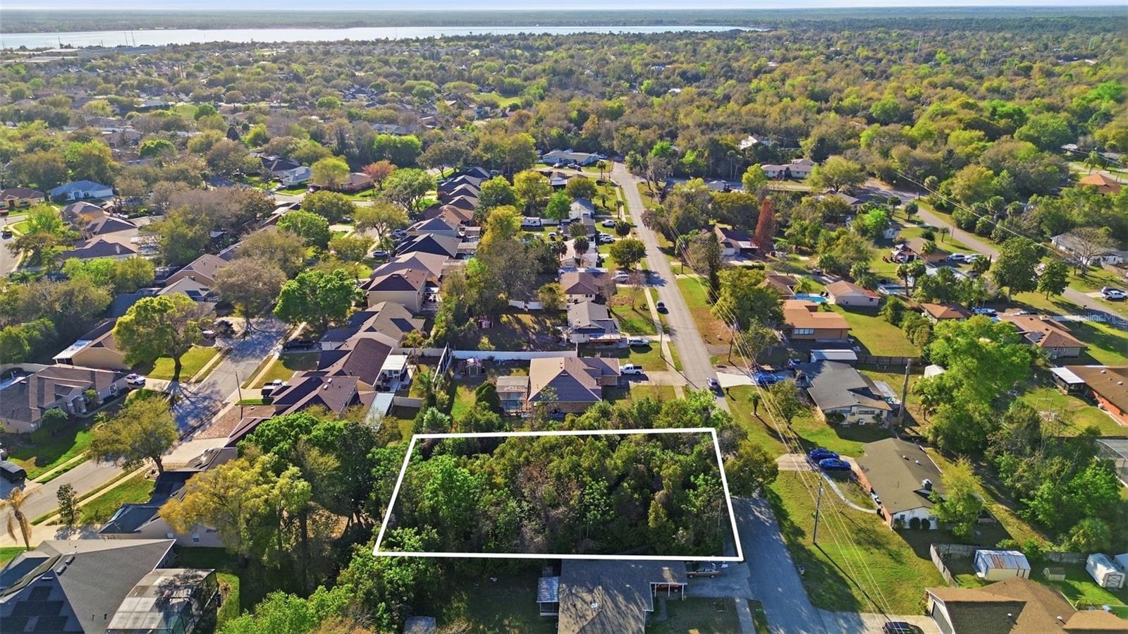 DEBARY DEV BUILDERS - Land