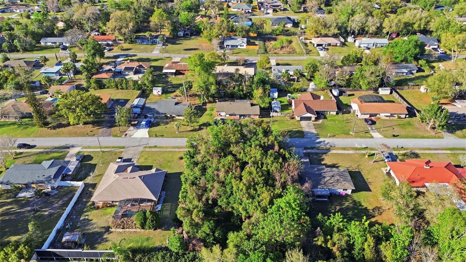 DEBARY DEV BUILDERS - Land