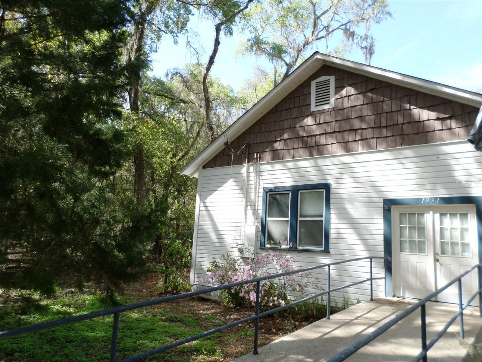 DUNNELLON - Commercial Sale