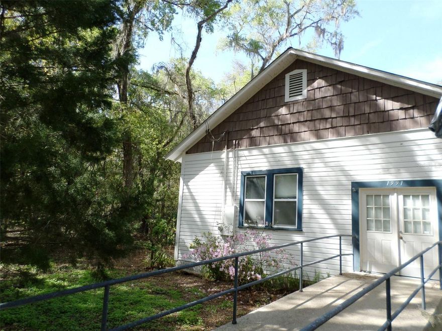 Located in South Dunnellon near the junction of US 41 and Dunnellon Road, this versatile building offers significant potential and is conveniently close to downtown Dunnellon. It has previously served as a house of worship, learning center, Annie Johnson Service Center, and food bank. With some imaginative effort, it could be transformed into a successful commercial facility. The property is near the Blue Gator Tiki Bar and Restaurant, as well as the city boat ramp on the Withlacoochee River. In just 10 minutes, you can reach downtown Dunnellon or the City Beach, where the Rainbow River meets the Withlacoochee River. The seller will also consider owner financing with negotiated terms to include an acceptable down payment.
