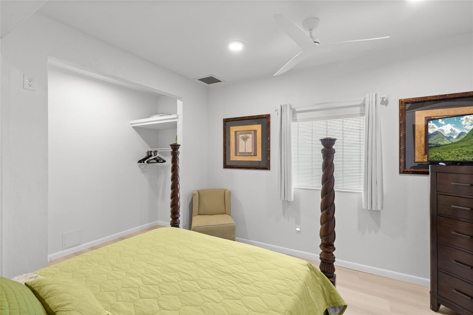 HALIFAX SHORES - Residential