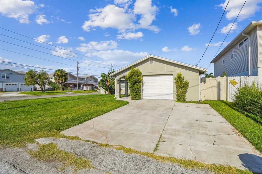 Photo of 13727 Coco Avenue, Hudson, FL 34667 (MLS # W7877312)