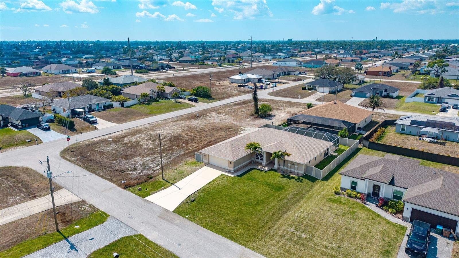 CAPE CORAL - Residential