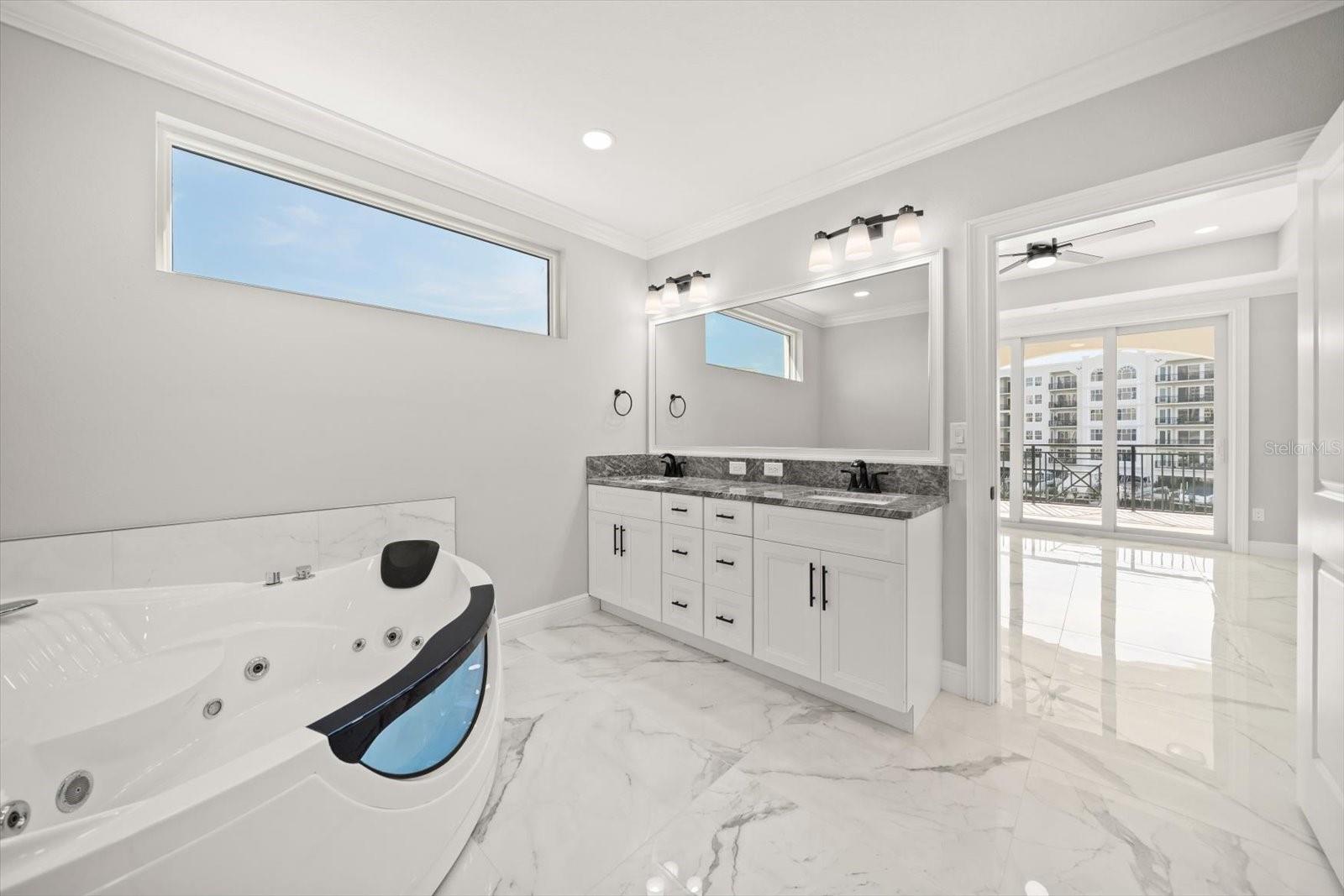 LA BRISA DEL MAR CONDO UNIT 301 - Residential