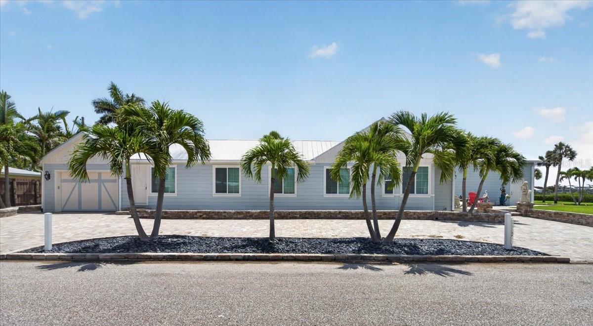 216 SUNRISE DRIVE